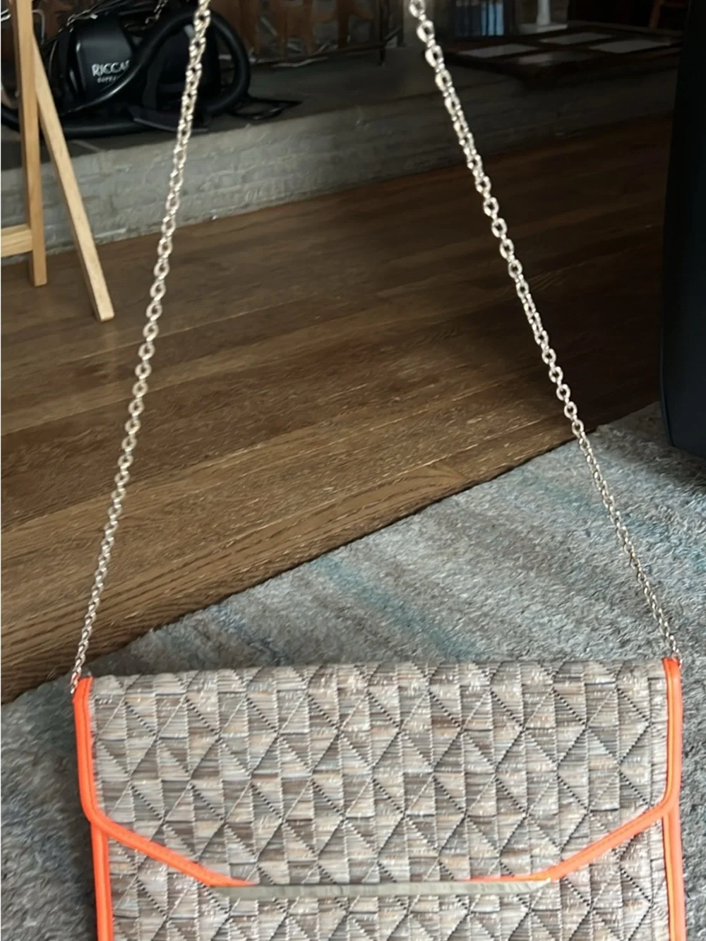 Elegant Women's Beige Leather Clutch Wallet